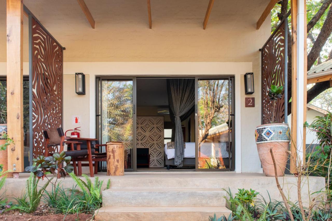Shongwe Oasis Hotel Виктория Фолс Екстериор снимка