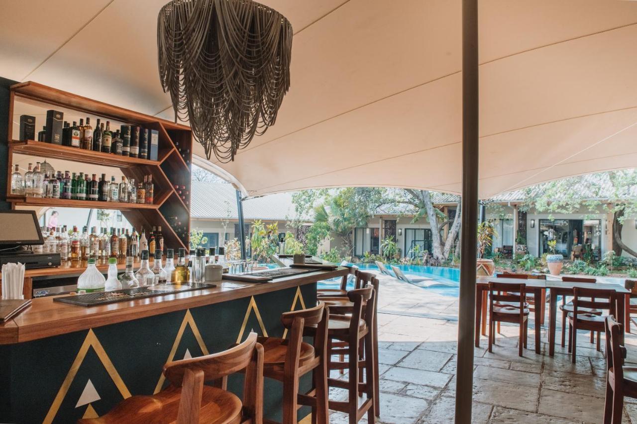 Shongwe Oasis Hotel Виктория Фолс Екстериор снимка