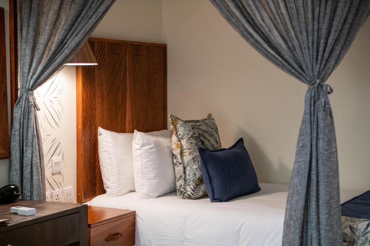 Shongwe Oasis Hotel Виктория Фолс Екстериор снимка
