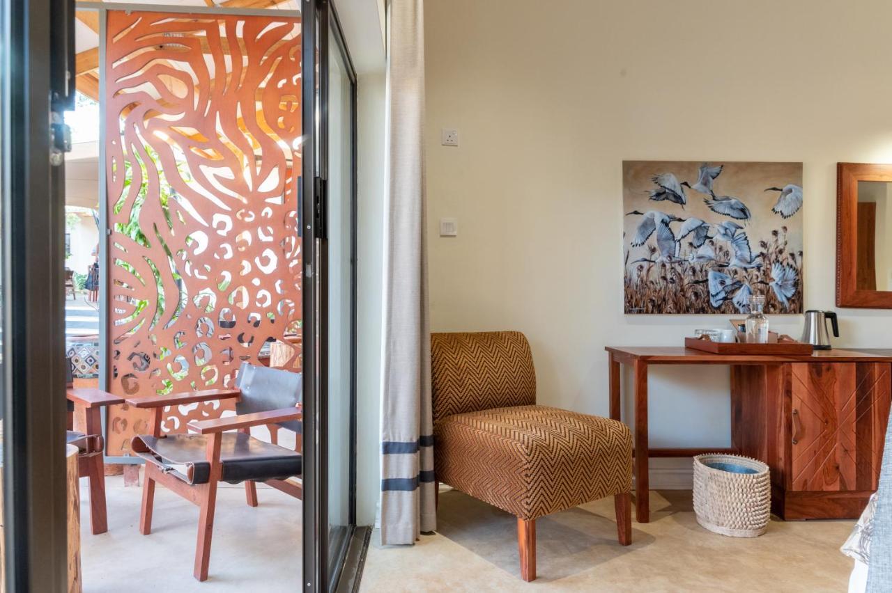 Shongwe Oasis Hotel Виктория Фолс Екстериор снимка