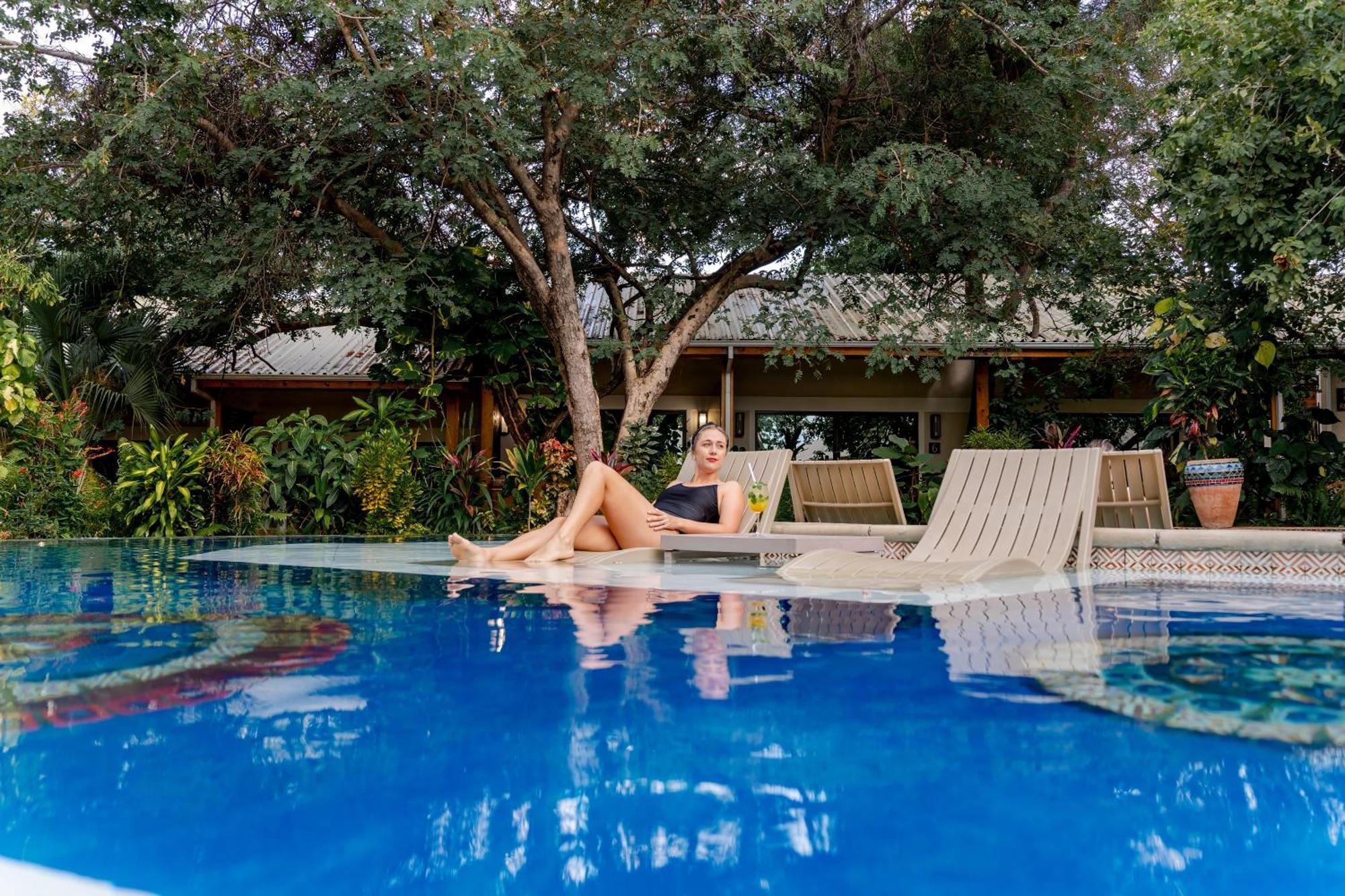 Shongwe Oasis Hotel Виктория Фолс Екстериор снимка