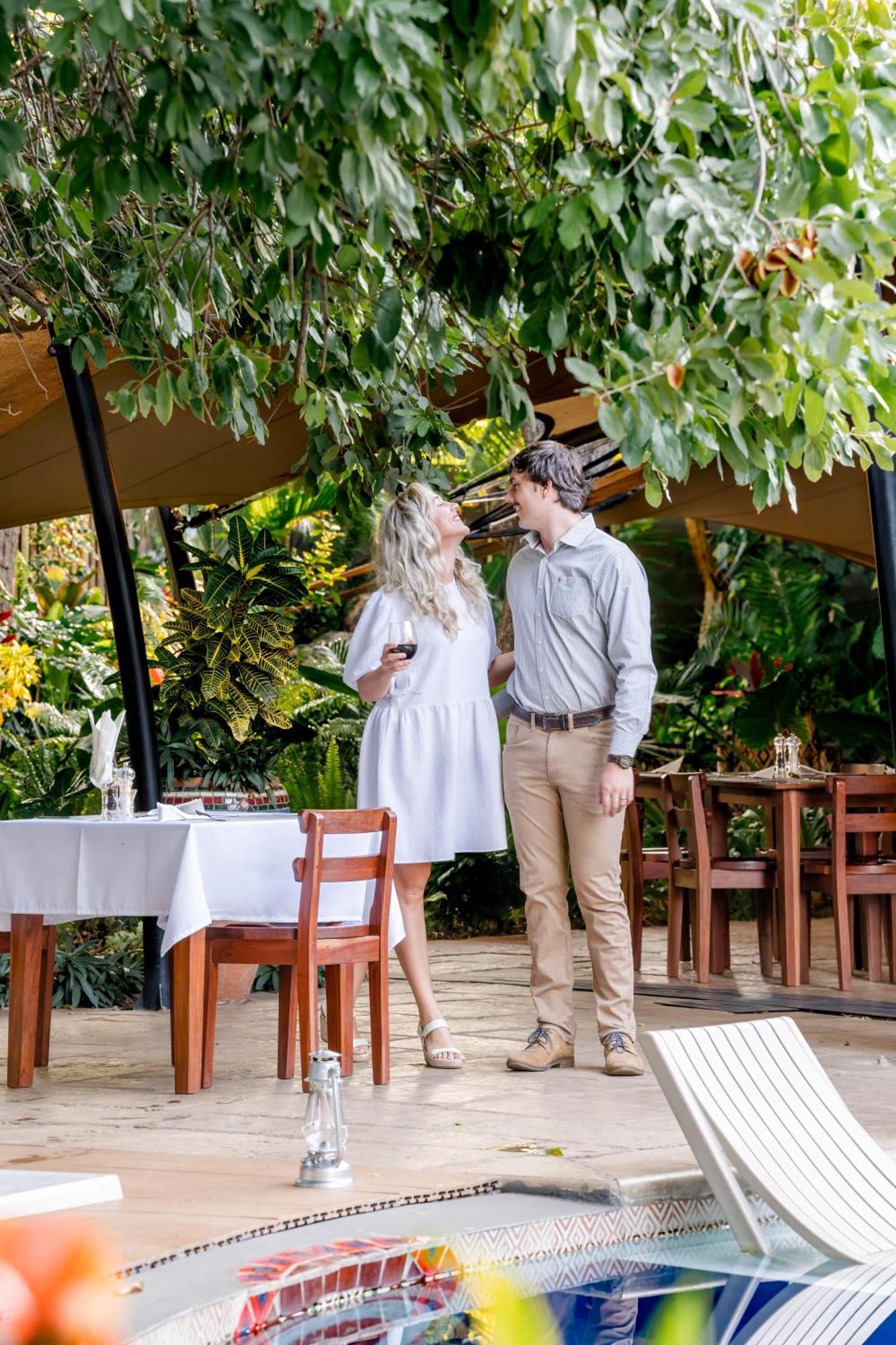 Shongwe Oasis Hotel Виктория Фолс Екстериор снимка